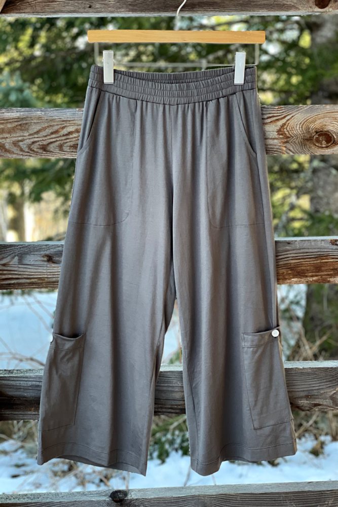 crop pant – olive taupe